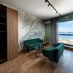 Ξενοδοχείο Palms 4*