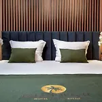 Hotel Palms
