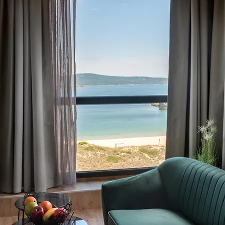Palms Hotel 4*