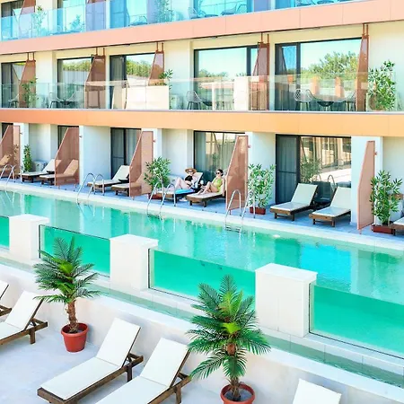 Palms Отель Китен